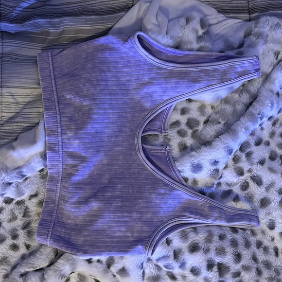 Crop top - Picture 3 of 4